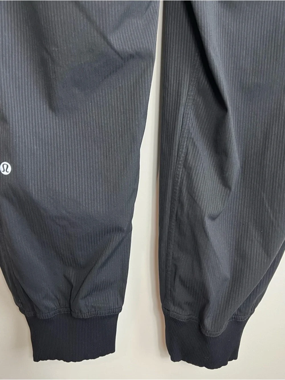 Lululemon Dance Studio Black Grey Stripe Rib Cuff Mid Rise Joggers 10 - Picture 5 of 6